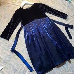 CC Couture girl’s black and shiny blue dress size 8. Lined, back zipper